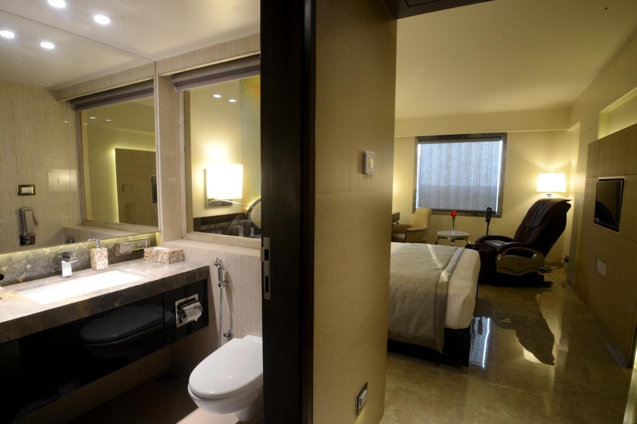 Sai Palace Grand, Malad Mumbai Ngoại thất bức ảnh