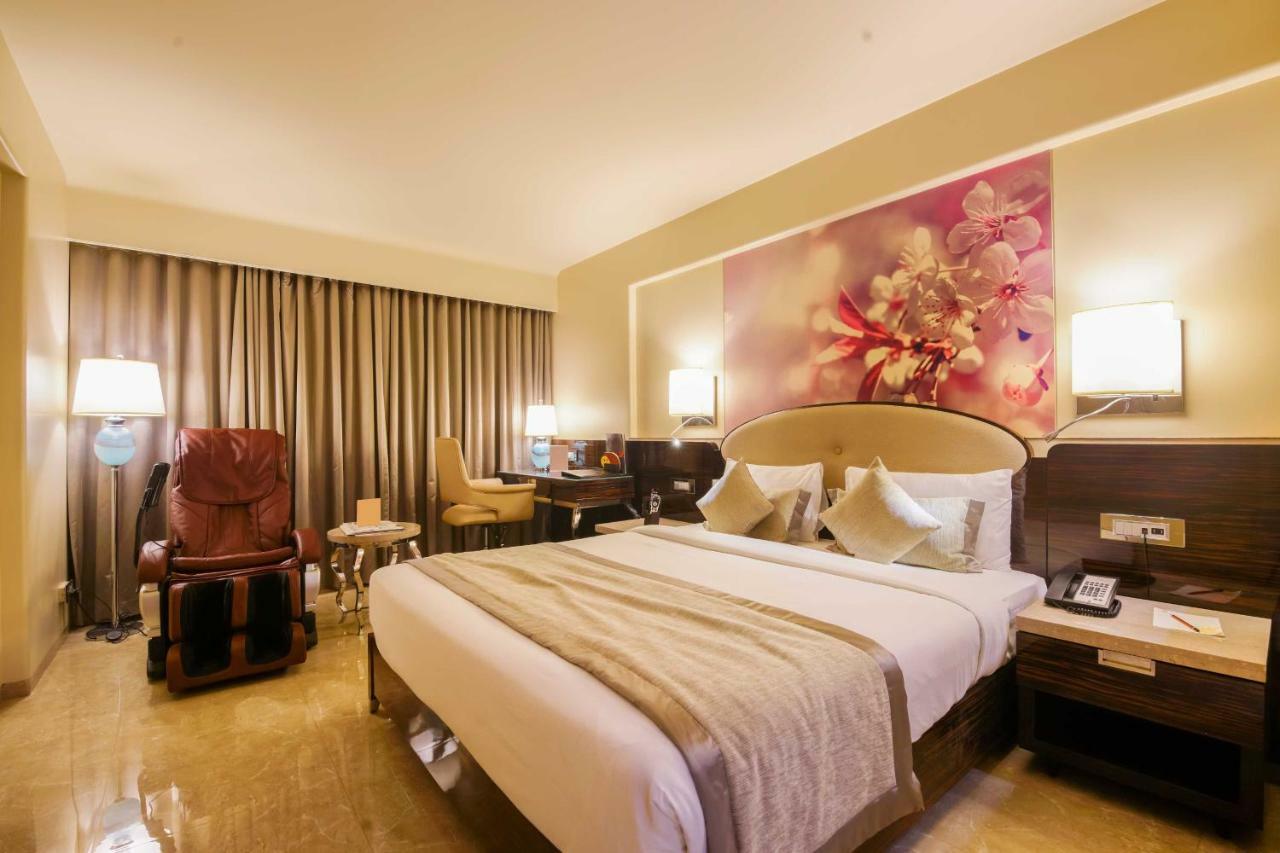 Sai Palace Grand, Malad Mumbai Ngoại thất bức ảnh