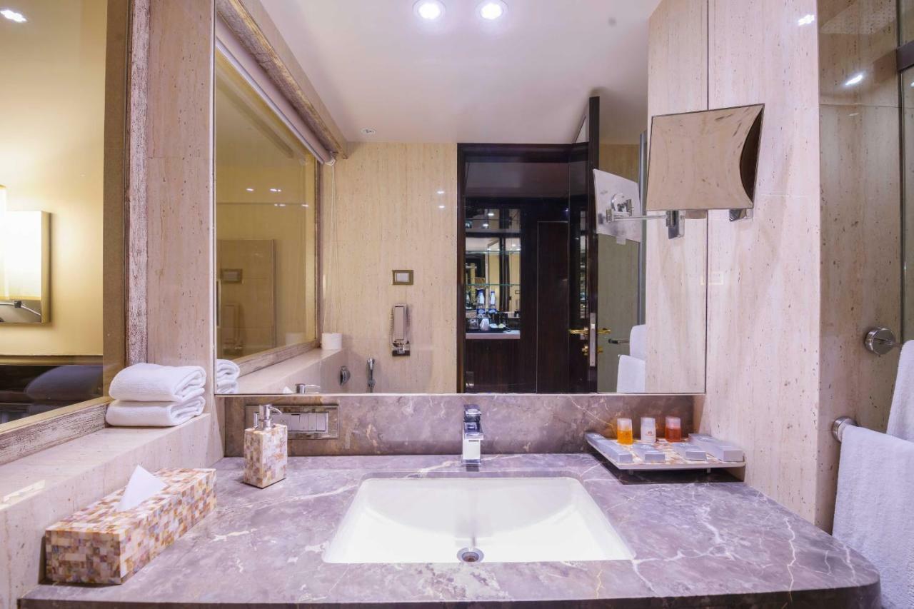 Sai Palace Grand, Malad Mumbai Ngoại thất bức ảnh