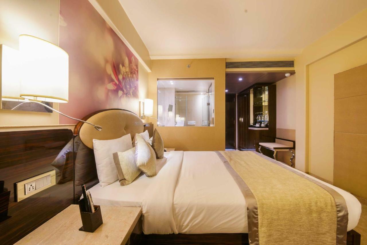 Sai Palace Grand, Malad Mumbai Ngoại thất bức ảnh