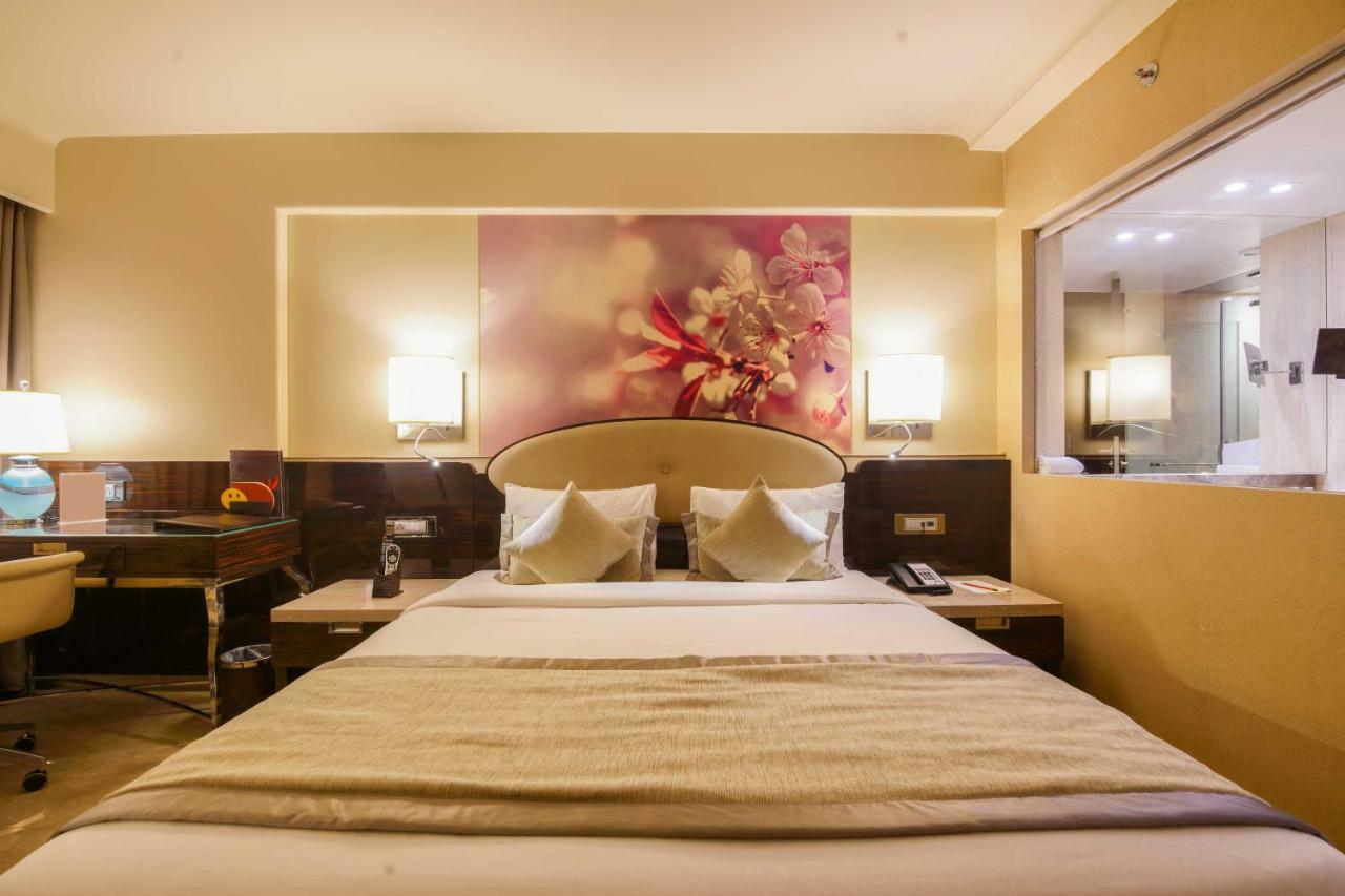 Sai Palace Grand, Malad Mumbai Ngoại thất bức ảnh